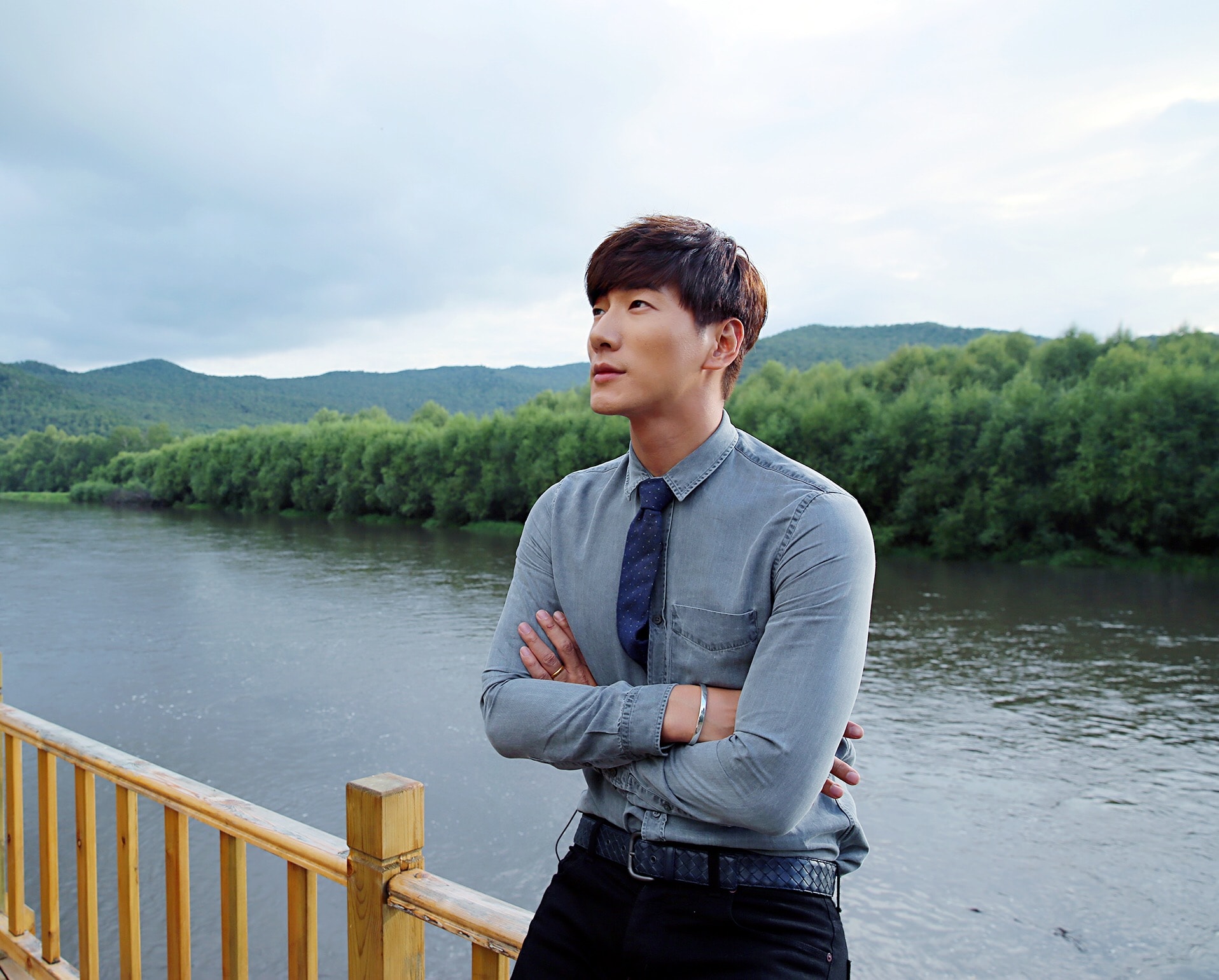 http://www.newswatch247.com/pics/star/pic/959393eae971c386e0617eb7cce2033a.jpg