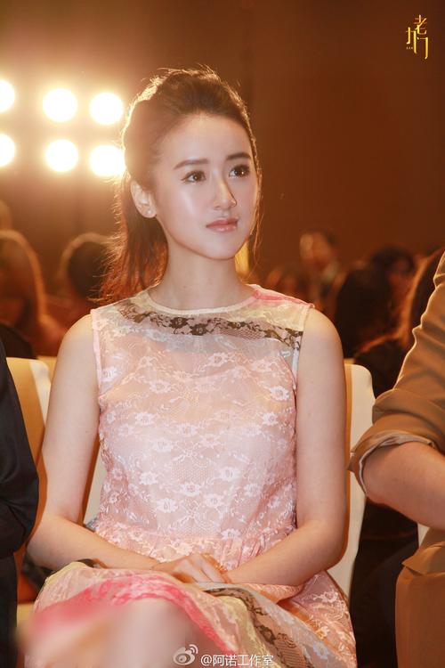 http://www.newswatch247.com/pics/star/pic/95a17f55ed3163f7f22e8a40d7250f09.jpg
