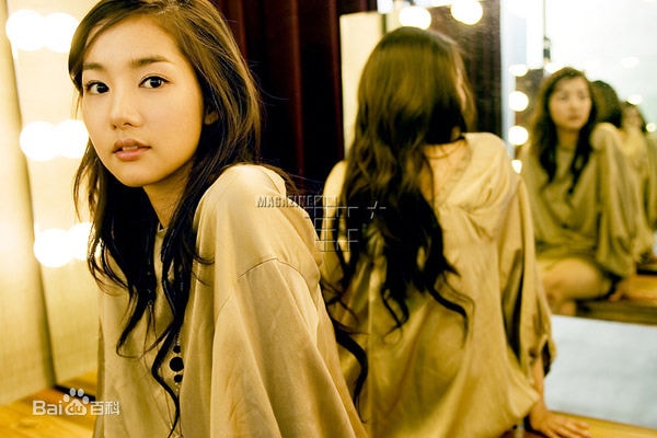 http://www.newswatch247.com/pics/star/pic/96203995d0834fb523a6e8bc907bcbeb.jpg