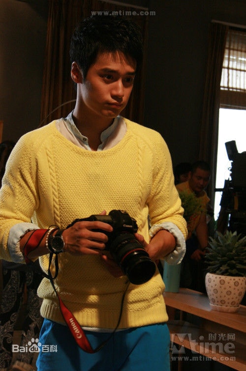 http://www.newswatch247.com/pics/star/pic/968fc50bfe8ba482afebeac4dbf9fa01.jpg