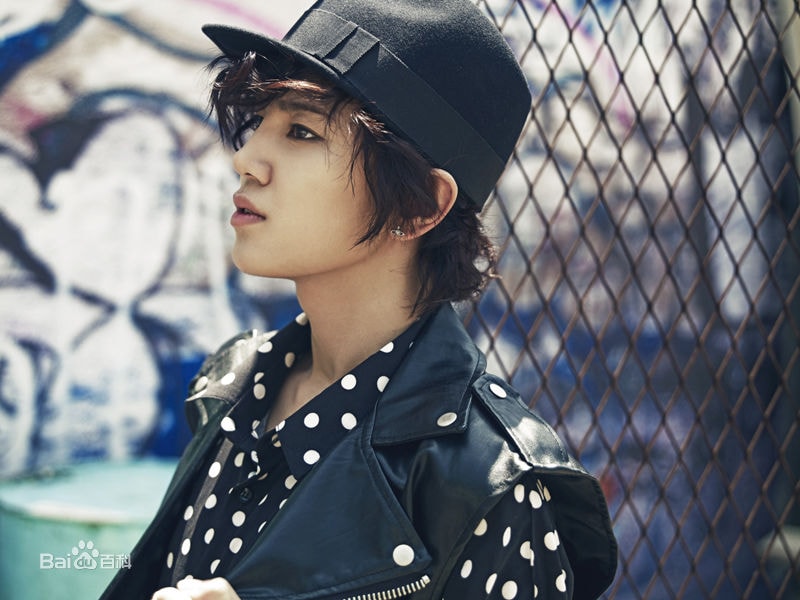 http://www.newswatch247.com/pics/star/pic/97b6aef4de4da2e803f6a3ebb3114b49.jpg