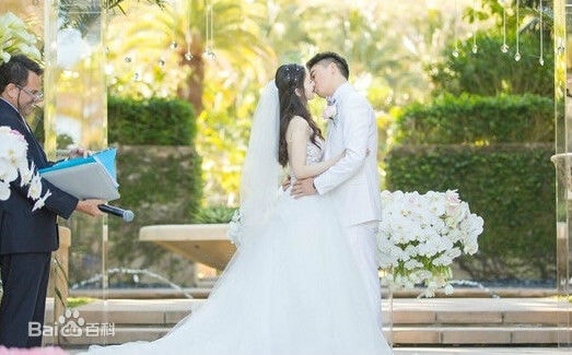 http://www.newswatch247.com/pics/star/pic/97bb5376fc701617143953af679bedbd.jpg