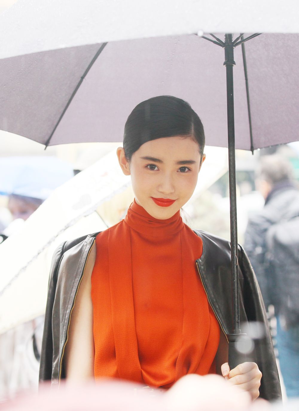http://www.newswatch247.com/pics/star/pic/994e/a7106f5f2700d373c931cd87542e.jpg
