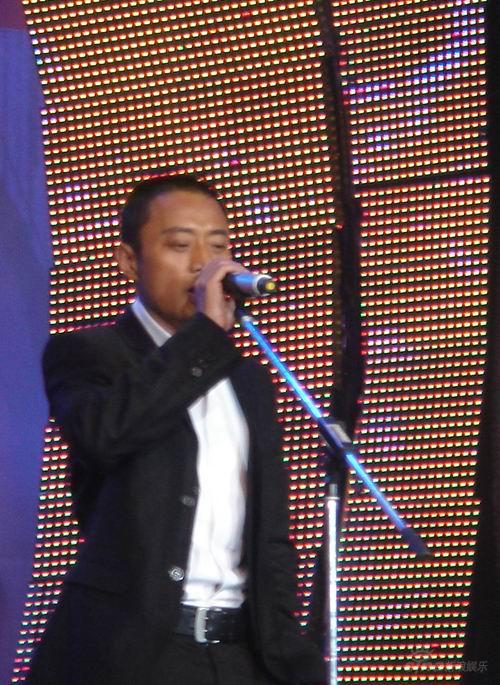 http://www.newswatch247.com/pics/star/pic/99d652b3371f2ec6f64b905cec7d90d4.jpg