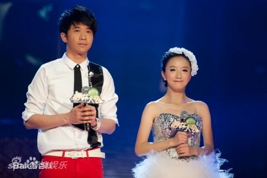 http://www.newswatch247.com/pics/star/pic/9a1a5a4319f1a861847a232d248eb128.jpg