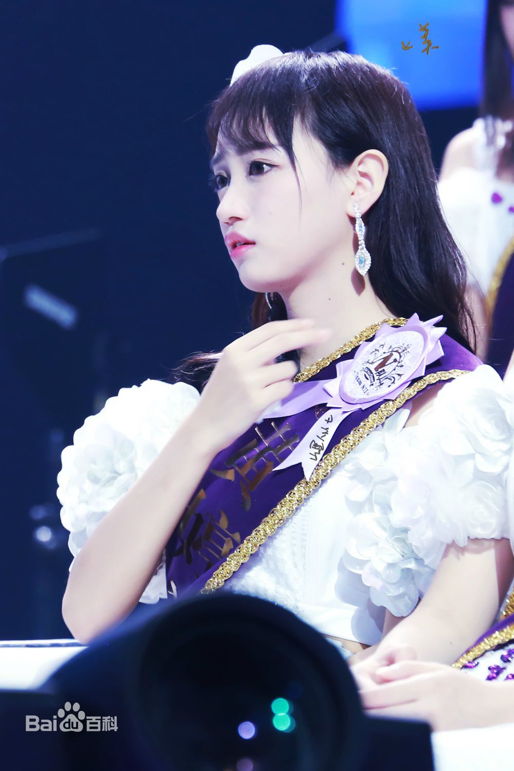http://www.newswatch247.com/pics/star/pic/9a811e1ca96ef4330ddceda4dd6c71ae.jpg