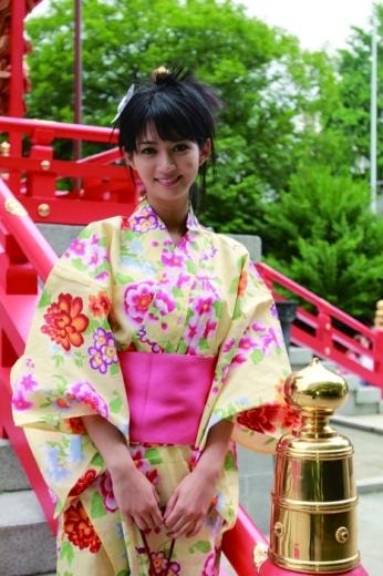 http://www.newswatch247.com/pics/star/pic/9ae92a495b2363c5f9b421184320c67d.jpg