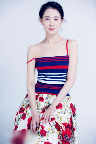http://www.newswatch247.com/pics/star/pic/9b20a76b81769bb70c3f04a05dcaadb5.jpg