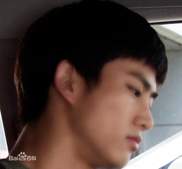 http://www.newswatch247.com/pics/star/pic/9b7d12122e23f74b4b9bf6087335e838.jpg