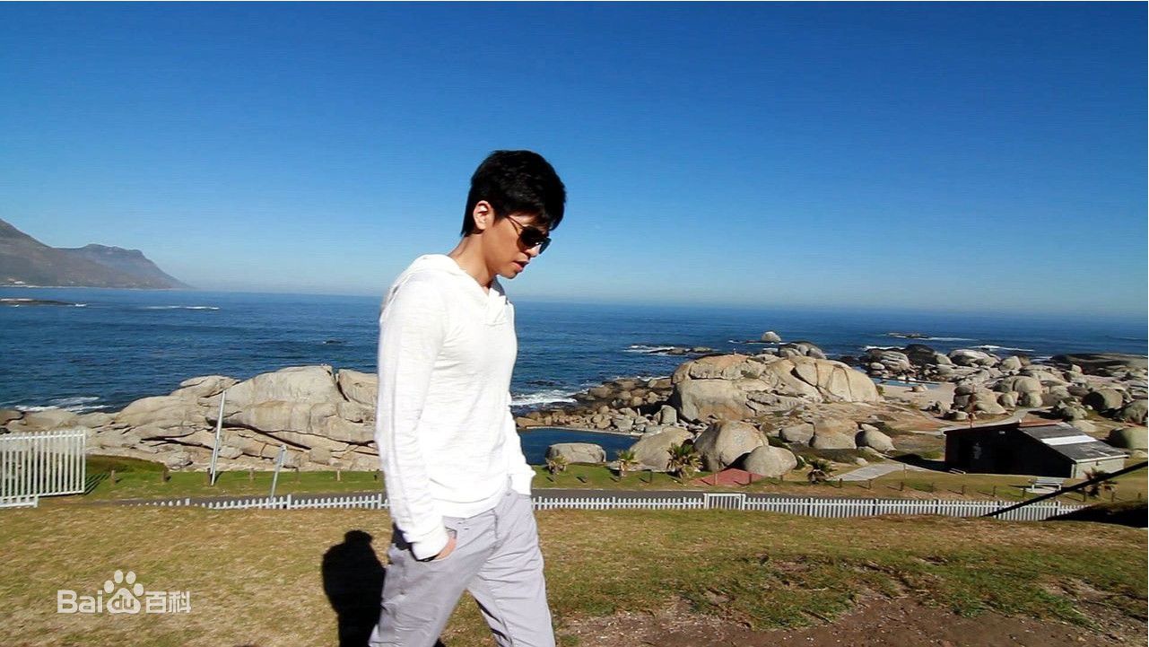 http://www.newswatch247.com/pics/star/pic/9bdaefd326da190122290a1e6b540e15.jpg