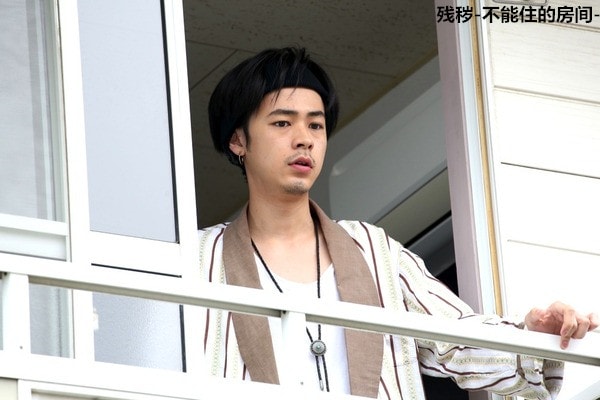 http://www.newswatch247.com/pics/star/pic/9c35/8be26f96e05368758d295abd26b2.jpg