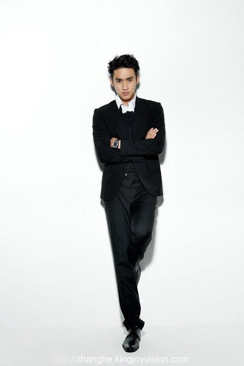 http://www.newswatch247.com/pics/star/pic/9d98416eb68a0597c0c81642d23241a4.jpg