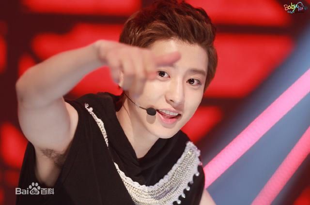 http://www.newswatch247.com/pics/star/pic/9f15beb2ebdc87ef285332f2c32b75e3.jpg