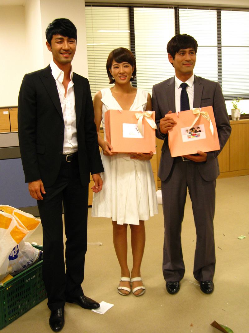 http://www.newswatch247.com/pics/star/pic/a1746bfe84764e8028388ef6d72a1f82.jpg