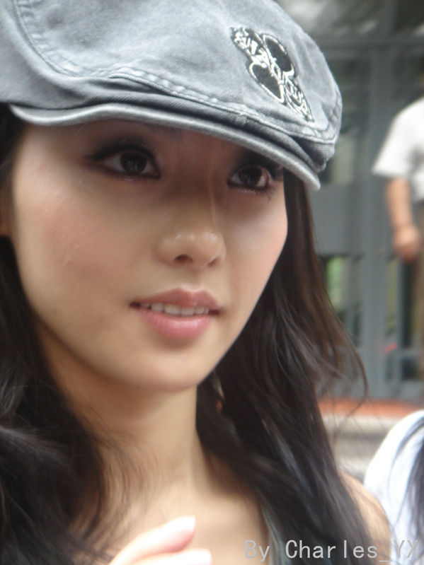 http://www.newswatch247.com/pics/star/pic/a239349f46e5b69ebb87c7cbaf9ec964.jpg