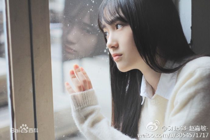 http://www.newswatch247.com/pics/star/pic/a276f0d42239f8d9255a4458766edaf3.jpg