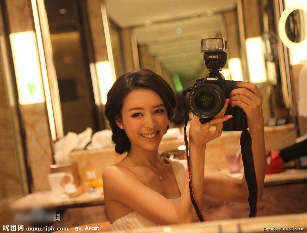 http://www.newswatch247.com/pics/star/pic/a36820f6d2fb128adf9e192e156e0227.jpg
