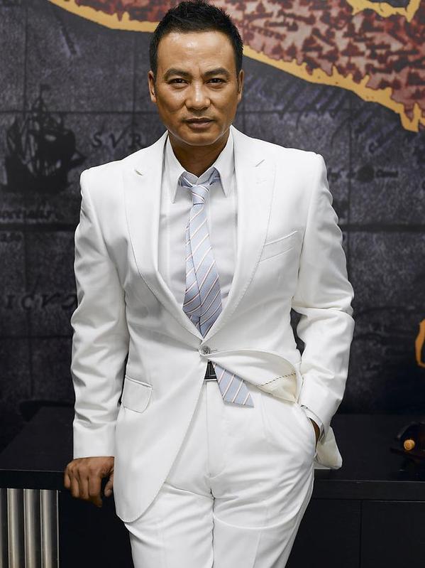 http://www.newswatch247.com/pics/star/pic/a3b3bbef13af57912ef721383baeaab4.jpg