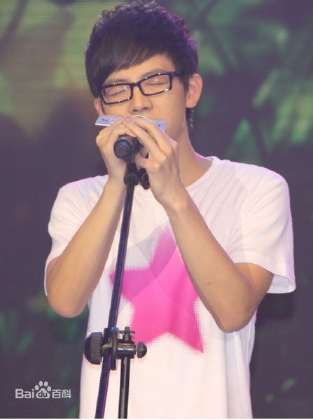 http://www.newswatch247.com/pics/star/pic/a41800ba31714a0331ce1770c0d5b145.jpg