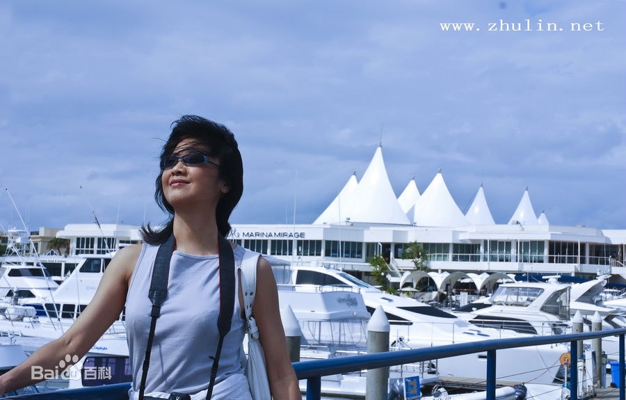 http://www.newswatch247.com/pics/star/pic/a43ca4814b4af5f51059f3b55b8ccc13.jpg