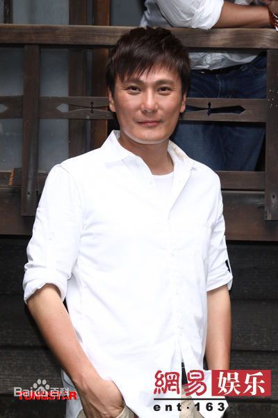 http://www.newswatch247.com/pics/star/pic/a4b28ec0e5103d2435a9acc8f768e8ab.jpg