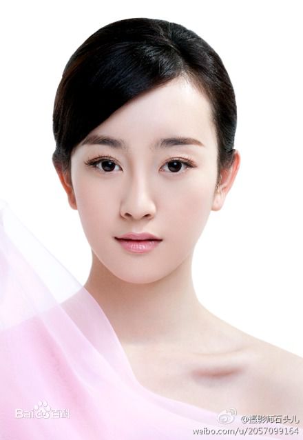 http://www.newswatch247.com/pics/star/pic/a4b8b1d6ac8354105146c2ddfda65f5c.jpg
