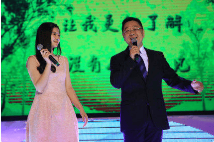 http://www.newswatch247.com/pics/star/pic/a4d26bef4c7491ec23a1b558c0cfd431.jpg