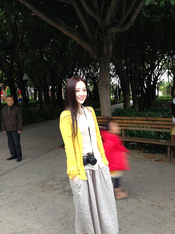 http://www.newswatch247.com/pics/star/pic/a4f327ff033ce0ef0e300f58dfad631e.jpg