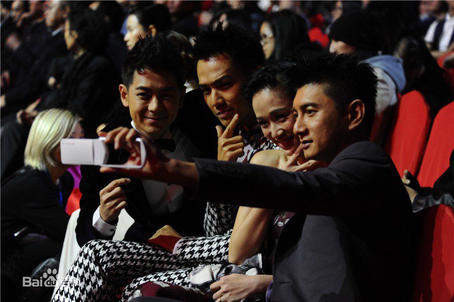 http://www.newswatch247.com/pics/star/pic/a5d057a65b712dd1c034e086d15b2df6.jpg