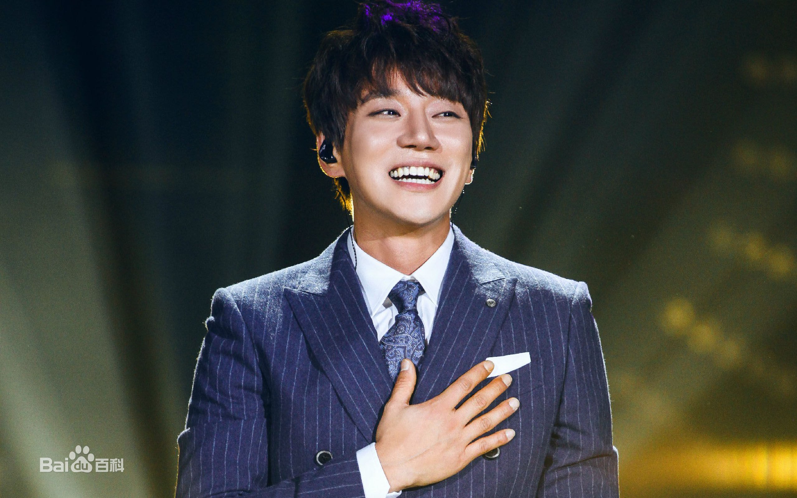 http://www.newswatch247.com/pics/star/pic/a62c33bfb1c8f62c88c581dac2d365ca.jpg
