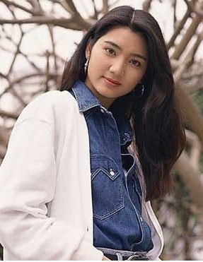 http://www.newswatch247.com/pics/star/pic/a646b8d783ec471beab3df68dc953f50.jpg
