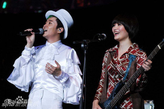 http://www.newswatch247.com/pics/star/pic/a7237651b02ad3734b77f0f77cd6709c.jpg