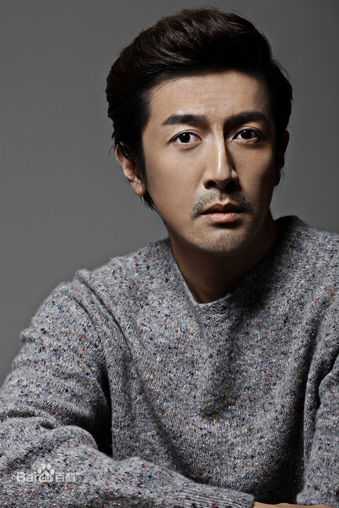 http://www.newswatch247.com/pics/star/pic/a756f8b1557de6eeeaccd7f5374eb9b5.jpg