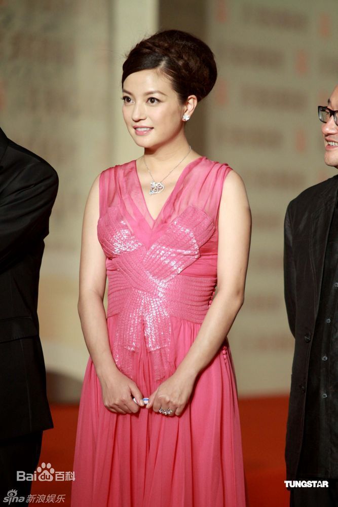 http://www.newswatch247.com/pics/star/pic/a8040377291ef0611a7d9739295c5ab0.jpg
