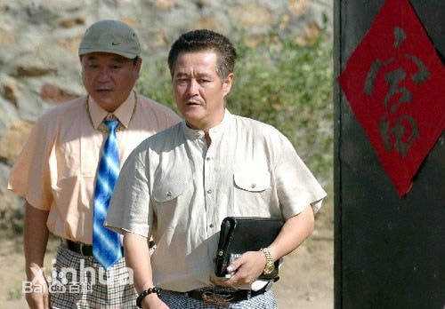 http://www.newswatch247.com/pics/star/pic/a89aa1c6e0b2108f8a8b4df39280bdfe.jpg