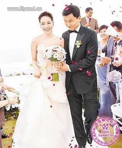 http://www.newswatch247.com/pics/star/pic/a955e3479a8e990e0ba36cd6ca6a63af.jpg