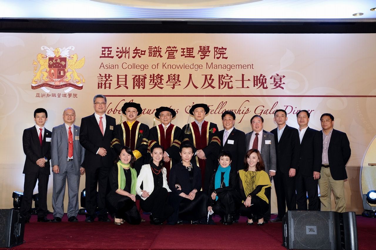 http://www.newswatch247.com/pics/star/pic/aa7f77d038319e1629efe968d7988d18.jpg