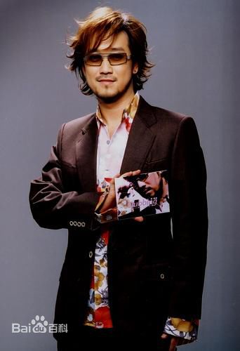 http://www.newswatch247.com/pics/star/pic/aacb4970cc952a88dd6d06aecb6df1c6.jpg
