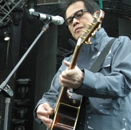 http://www.newswatch247.com/pics/star/pic/aaf3064a4ad81099e5b9b08ef9a98a07.jpg