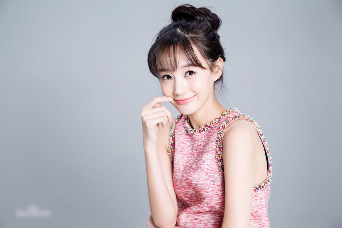 http://www.newswatch247.com/pics/star/pic/ad7ca1ee802354b1b1c684cb59afda3a.jpg