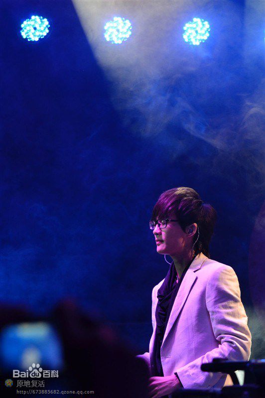 http://www.newswatch247.com/pics/star/pic/ad8c40251b4d4afa27b47be73ce038d8.jpg