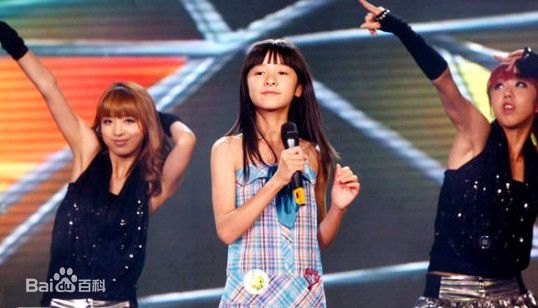 http://www.newswatch247.com/pics/star/pic/ae4cf930c38627f2d6d9cbb4ce36d711.jpg