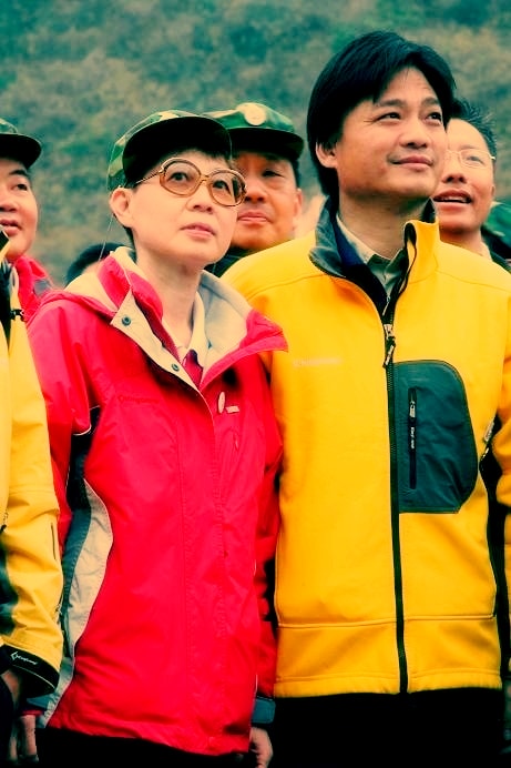 http://www.newswatch247.com/pics/star/pic/ae8b7c107288b8cda056f4da54e1ee86.jpg
