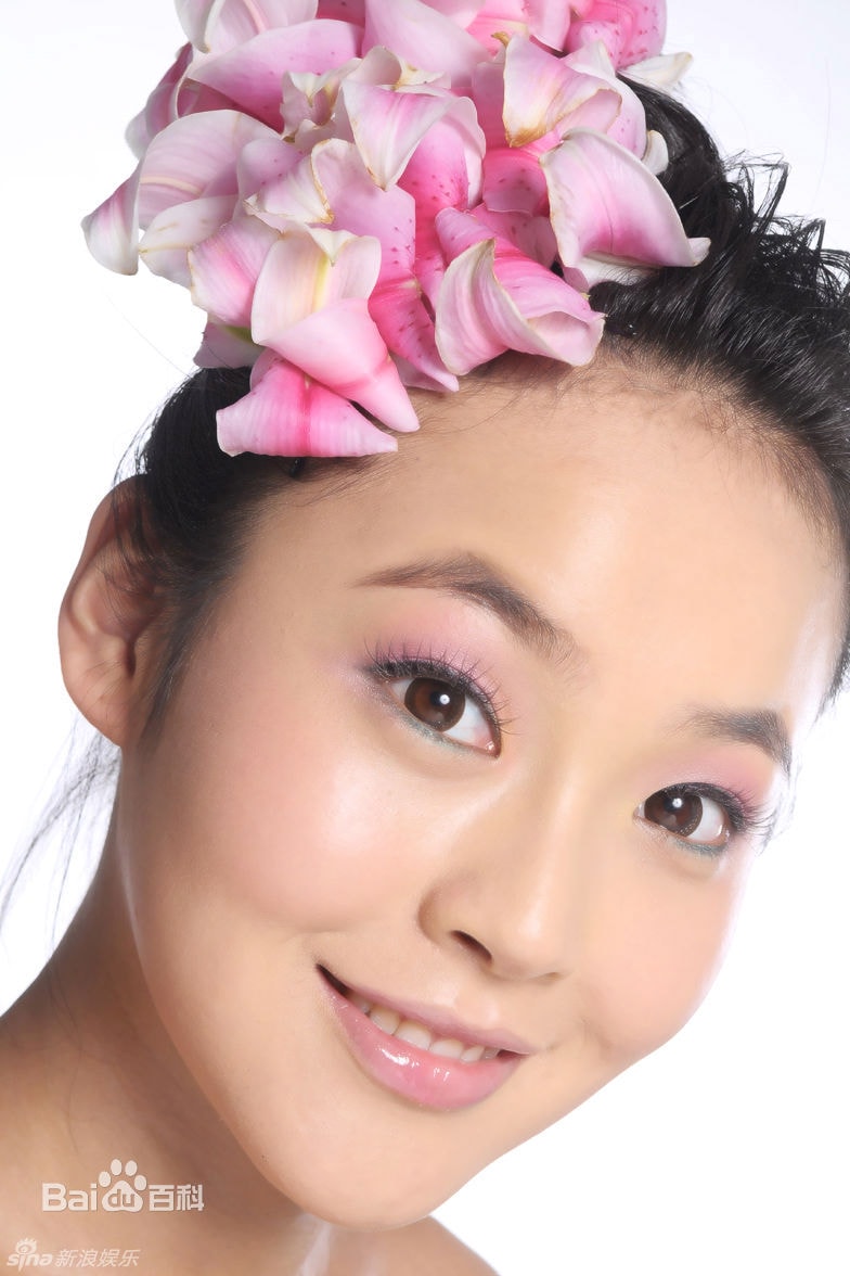 http://www.newswatch247.com/pics/star/pic/aeaccb4e519118f641a76c297b27702a.jpg