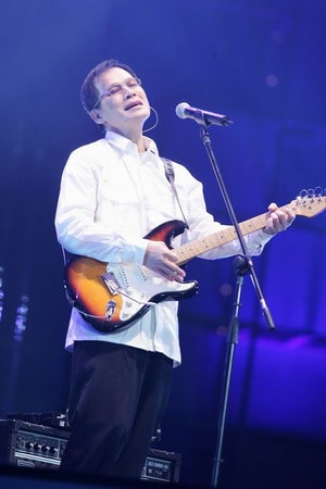 http://www.newswatch247.com/pics/star/pic/af4817252fae9a3b6306c42ce6fe3cdc.jpg