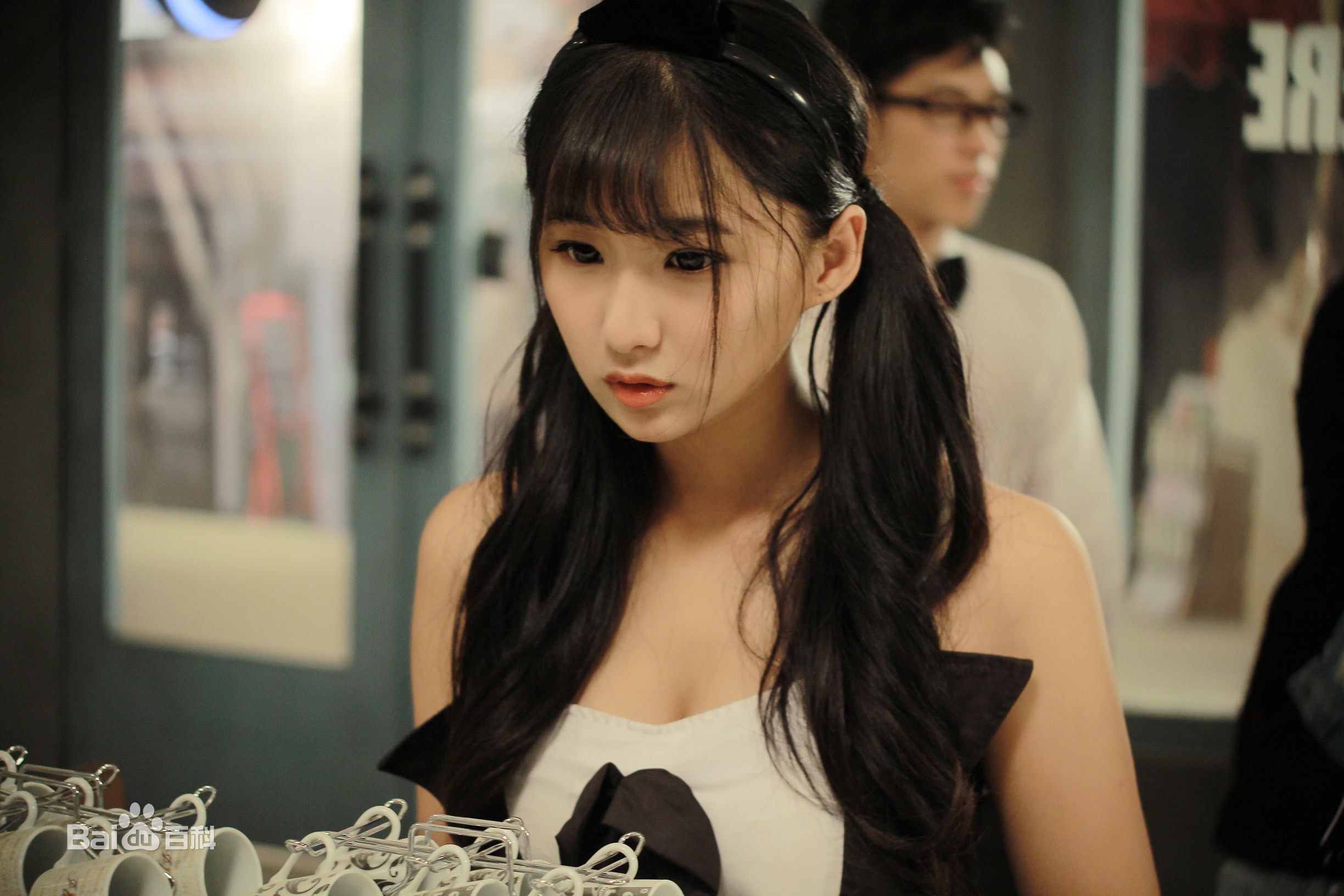 http://www.newswatch247.com/pics/star/pic/af69cb106ab270d437021045f2caf694.jpg