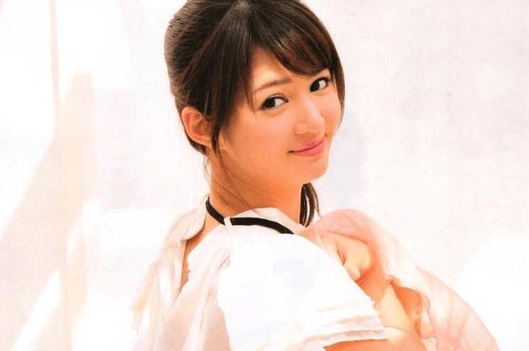 http://www.newswatch247.com/pics/star/pic/b04bf1d457077cd79b6d4bb06cbfe604.jpg