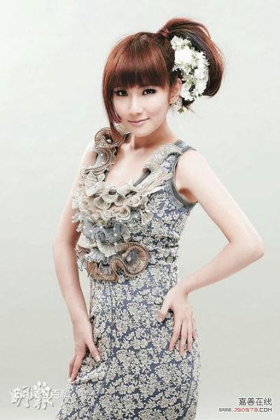 http://www.newswatch247.com/pics/star/pic/b1319c7c6c2654fbd0f4faeddaa866d2.jpg