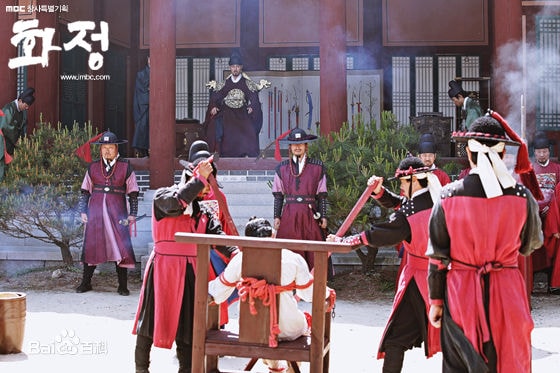http://www.newswatch247.com/pics/star/pic/b1779d469d3b7b8ec5e0e4a68de28a5f.jpg