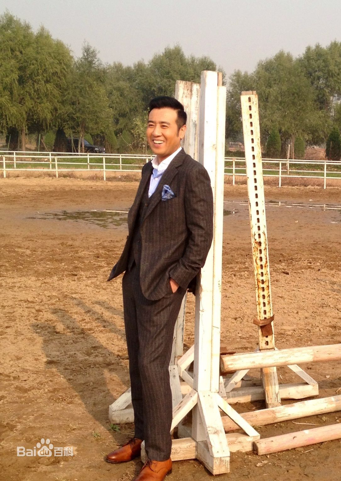 http://www.newswatch247.com/pics/star/pic/b1c42e0f716dd44fa51ccc09b3662aac.jpg